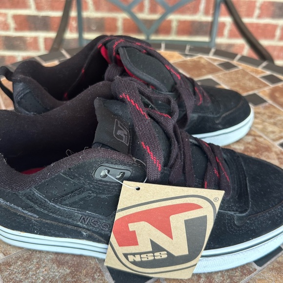 NSS Black & red NSS skater sneakers men's size 8 - Picture 13 of 13